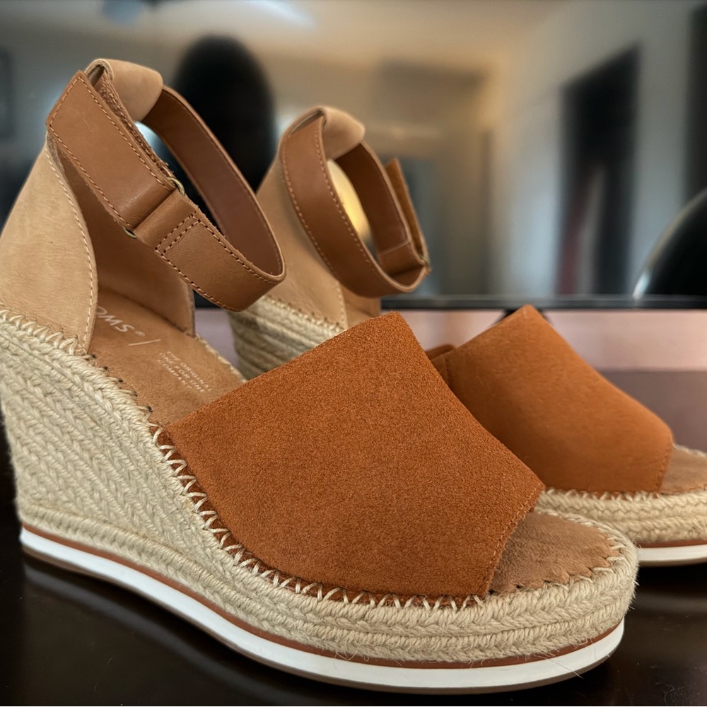 Women's Tan Espadrille Wedge Sandals